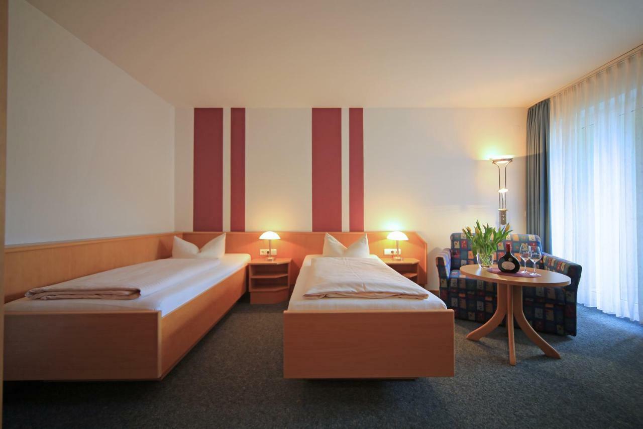 Weinstube Schwalbennest Hotel Karlstadt Exterior photo